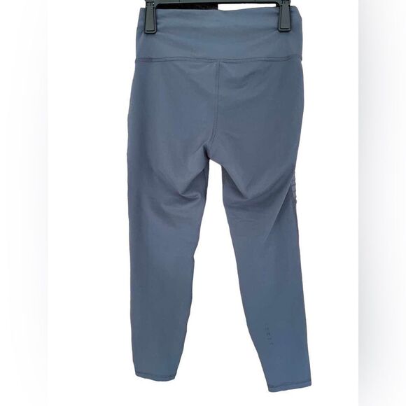 Old Navy Active Go Dry Leggings Size M
Gray,  Full Length Stretch - Picture 1 of 5